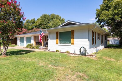 616 Woodside Dr, Hurst, TX 76053 - photo 4