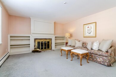 002-photo-living-room-6780983