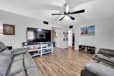 6204 Creek Crossing Rd, Alvarado, TX 76009 - photo 6