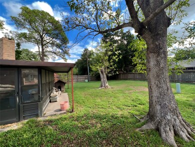 7403 Shady Arbor Ln, Houston, TX 77040 - photo 5