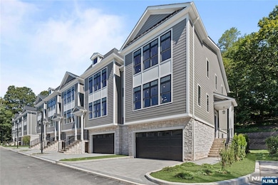 188 Broadway unit 5, Woodcliff Lake, NJ 07677 - photo 6