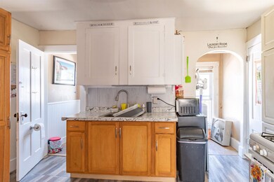 16 Hanover St, Nashua, NH 03060 - photo 5