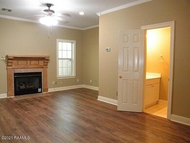 121 Jo Mar Half Bath
