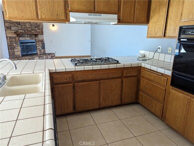 13680 Wanita Place, Victorville, CA 92395 - photo 5