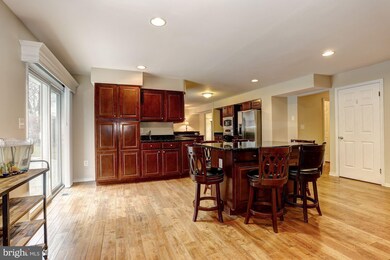 6158 Osage Ct, Sykesville, MD 21784 - photo 3