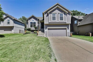 607 S Adams St, Raymore, MO 64083 - photo 2