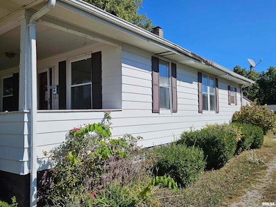 505 N James St, Centralia, IL 62801 - photo 2