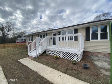 1005 River St, Jacksonville, NC 28540 - photo 2