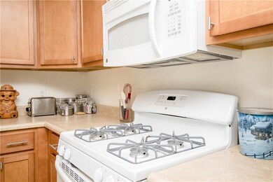 464 Southern Pines Dr, Whiteland, IN 46184 - photo 7