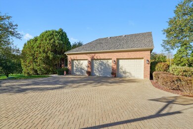 510 W Lancaster Ct, Inverness, IL 60010 - photo 7
