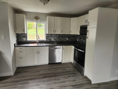 314 Rosendale St, Beaver Dam, WI 53916 - photo 3