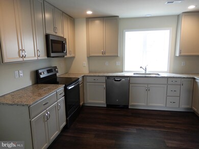 820 Summer Ave, Lansdale, PA 19446 - photo 7