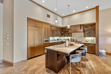 LakeshoreLodgeUnit405-7