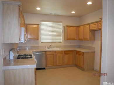 4133 Matter Dr, Sparks, NV 89436 - photo 2