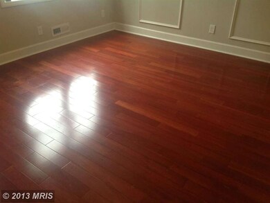 544 Lucia Ave, Baltimore, MD 21229 - photo 3