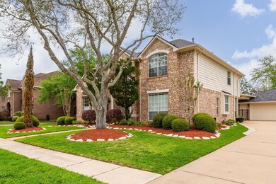 2837 Everett Dr, Friendswood, TX 77546 - photo 2