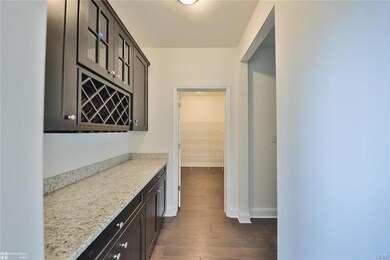 5090 Majestic Dr, Coopersburg, PA 18036 - photo 3