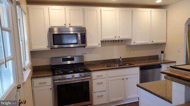 8518 Oglethorpe St, New Carrollton, MD 20784 - photo 4