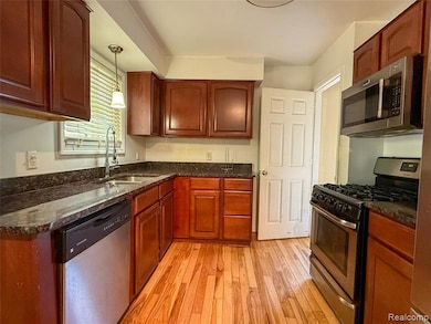 2801 Epsilon Trail, Flint, MI 48506 - photo 5