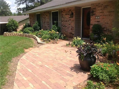 107 Rock Point Cir E, Pineville, LA 71360 - photo 3