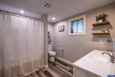 40174 Highway 228, Sweet Home, OR 97386 - photo 6