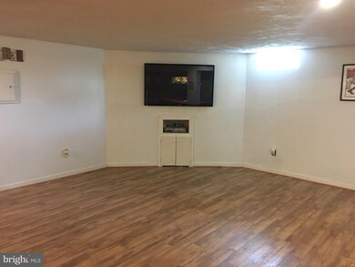 2526 Chelmsford Dr, Crofton, MD 21114 - photo 6