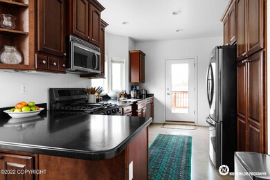 Kitchen_Dining_Area_2