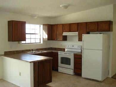 400 Plainview Dr, Alamogordo, NM 88310 - photo 2