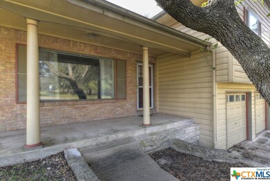 142 E Hillcrest Dr, San Marcos, TX 78666 - photo 3