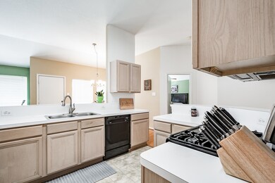 7859 Split Oak Dr, Houston, TX 77040 - photo 5