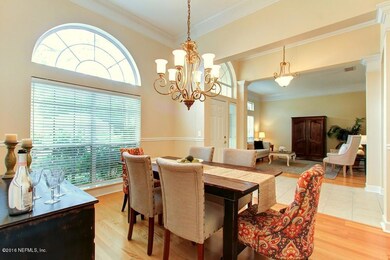 Marro Staging Services dining room to li