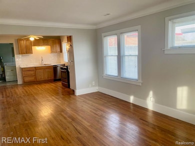 7599 Toepfer Rd, Warren, MI 48091 - photo 5