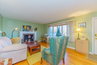 1 Livingroom 3