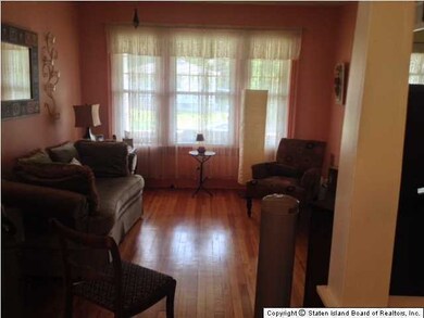 167 Raymond Place, Staten Island, NY 10310 - photo 7