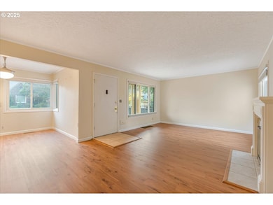 5925 NE 27th Ave, Portland, OR 97211 - photo 6