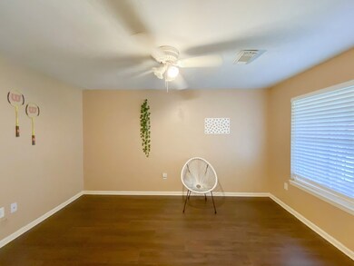 10130 Kirkglen Dr, Houston, TX 77089 - photo 7