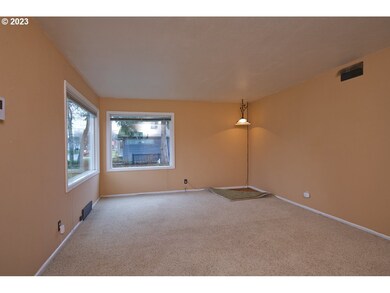2738 Field St, Longview, WA 98632 - photo 3