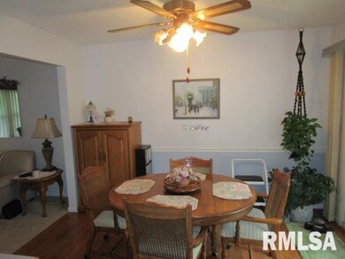 4843 N Gaines St, Davenport, IA 52806 - photo 6