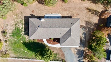 384 Oak Ranch Rd, Grants Pass, OR 97526 - photo 2