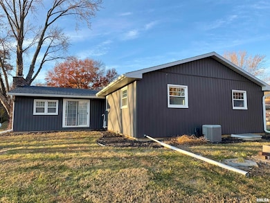 8 Woodland Ln, Macomb, IL 61455 - photo 7