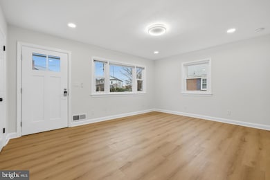 403 Joseph St, Rockville, MD 20850 - photo 4