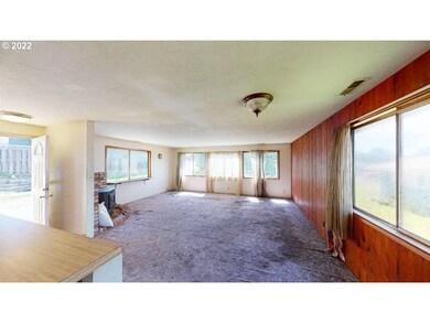 30341 Driftwood Dr, Gold Beach, OR 97444 - photo 6