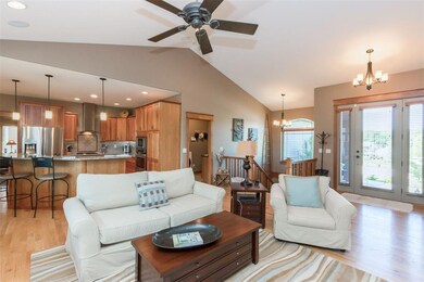 6703 Cottage Ridge Ct NE, Cedar Rapids, IA 52411 - photo 7