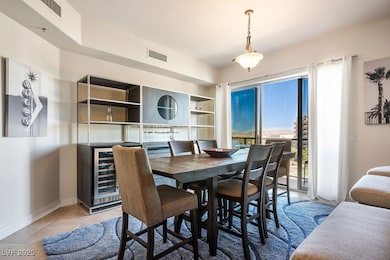 Dining Area w/Views