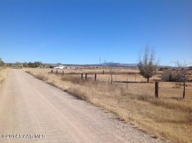 2100 W Bumpy Ln, Paulden, AZ 86334 - photo 3