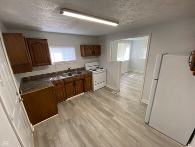 815 S Calumet St, Kokomo, IN 46901 - photo 4