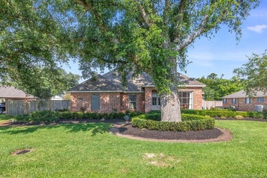 5469 Moulin Rouge Dr, Lake Charles, LA 70605 - photo 2