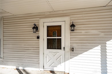 196 S 3rd St, Waynesville, OH 45068 - photo 6