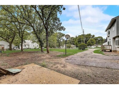 02-16th St-002