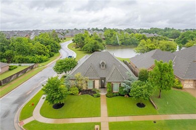 19436 Crest Ridge Dr, Edmond, OK 73012 - photo 2